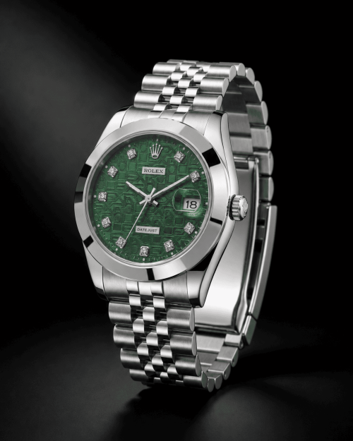 Geometric Pattern Dial Crystal Date Men’s Watch