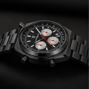 Poedagar Men’s Three-Subdial Quartz Watch with Stainless Steel Bracelet